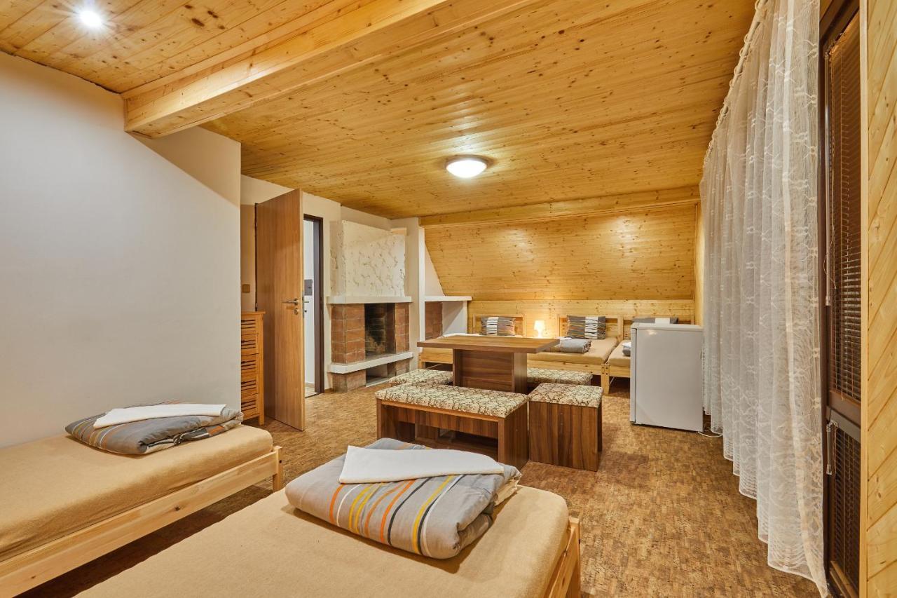 Отель Camp Dolce Трутнов Экстерьер фото